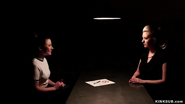 Lezdoms help anal slut quit smoking