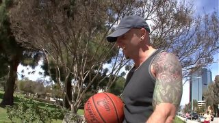 Laurie Vargas Drinks Sperm Out Of His Thick Dick After She Cums On It!